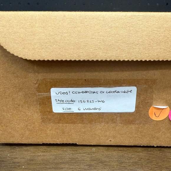 Used W/O Box! Womens Converse Chuck Taylor All Star Ox Leather White Size 6 - Picture 6 of 6